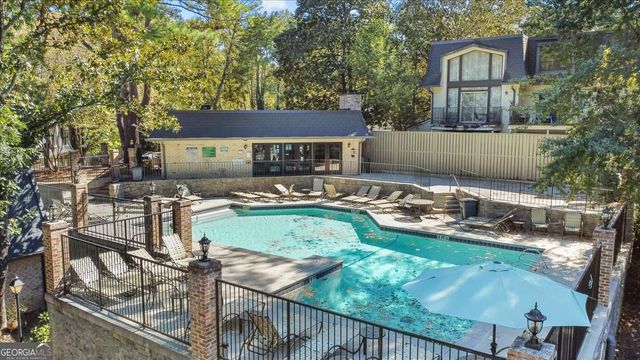 61 Lamsden Lane NW, Atlanta, GA 30327
