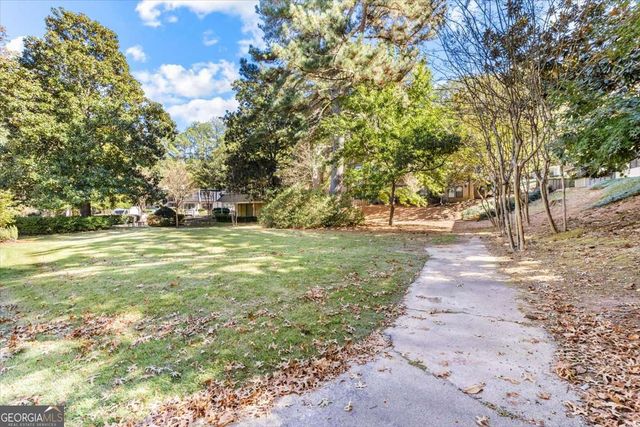 61 Lamsden Lane NW, Atlanta, GA 30327