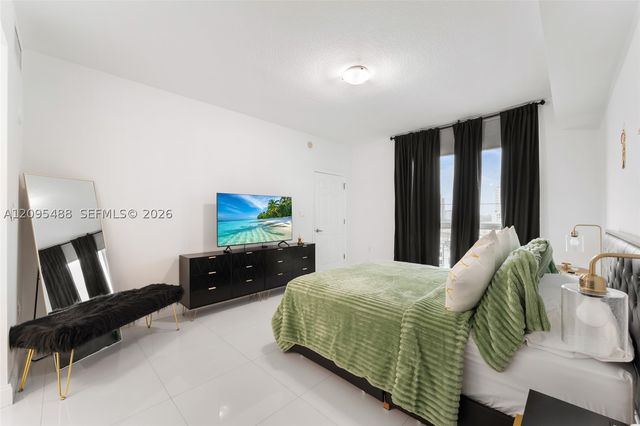 140 S Dixie Hwy 725, Hollywood, FL 33020