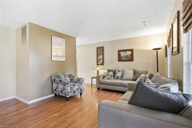 6493 Walter Reed DR, Gloucester, VA 23061