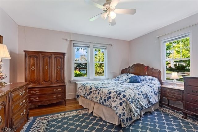 28 Berkeley Pl, Livingston Twp., NJ 07039