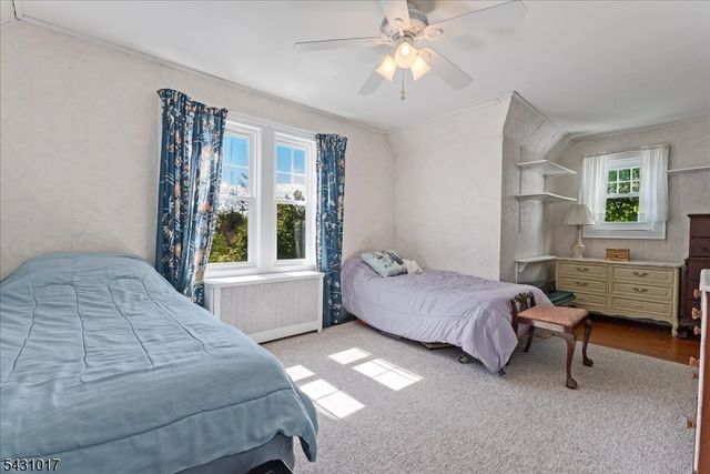 28 Berkeley Pl, Livingston Twp., NJ 07039
