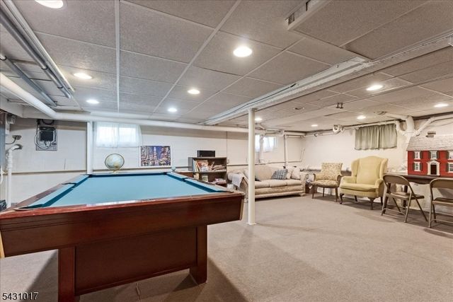 28 Berkeley Pl, Livingston Twp., NJ 07039
