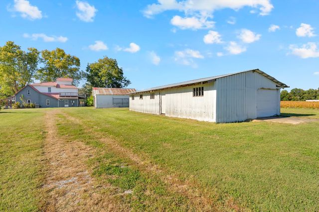 490 Shady Grove Rd, Manchester, TN 37355