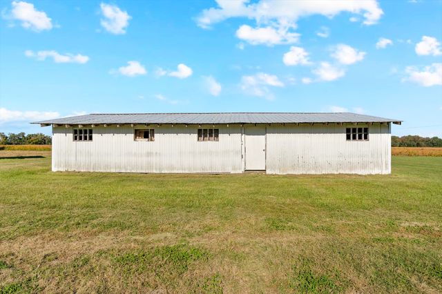 490 Shady Grove Rd, Manchester, TN 37355