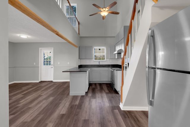 490 Shady Grove Rd, Manchester, TN 37355