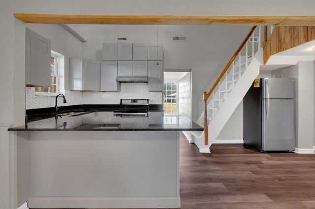 490 Shady Grove Rd, Manchester, TN 37355