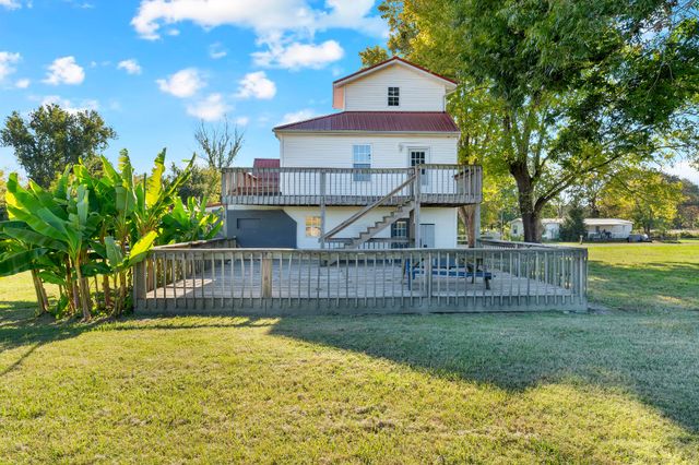 490 Shady Grove Rd, Manchester, TN 37355