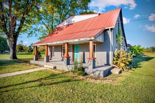 490 Shady Grove Rd, Manchester, TN 37355