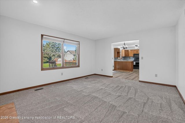 12382 Burlingame Drive, Dewitt, MI 48820