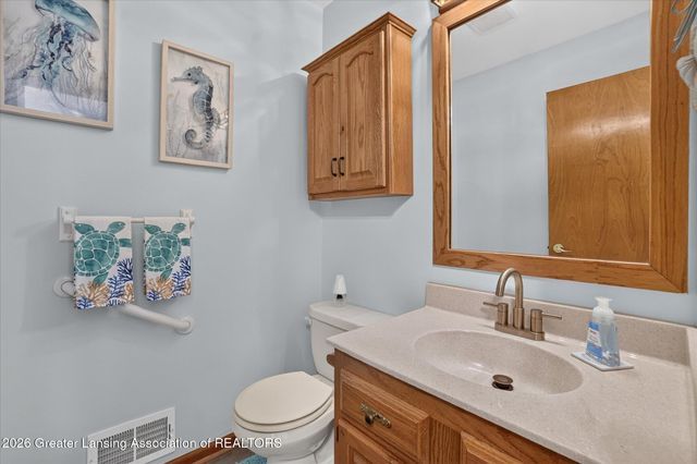 12382 Burlingame Drive, Dewitt, MI 48820