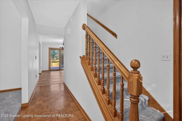 12382 Burlingame Drive, Dewitt, MI 48820