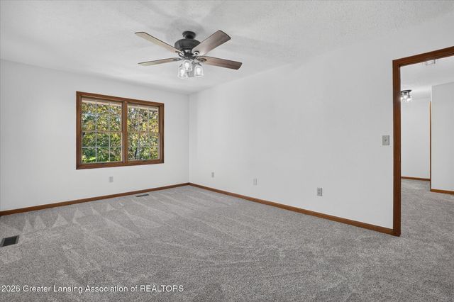 12382 Burlingame Drive, Dewitt, MI 48820