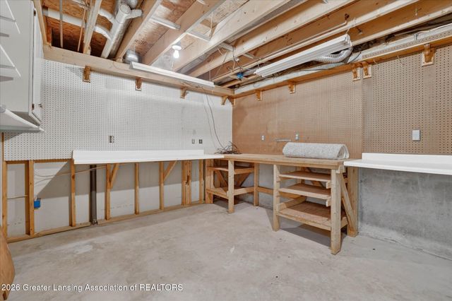 12382 Burlingame Drive, Dewitt, MI 48820
