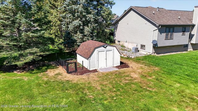 12382 Burlingame Drive, Dewitt, MI 48820