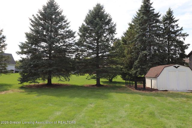 12382 Burlingame Drive, Dewitt, MI 48820