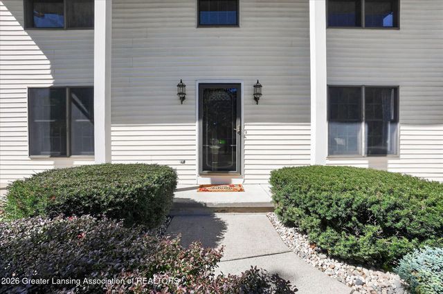 12382 Burlingame Drive, Dewitt, MI 48820