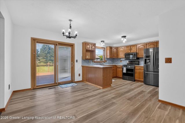 12382 Burlingame Drive, Dewitt, MI 48820