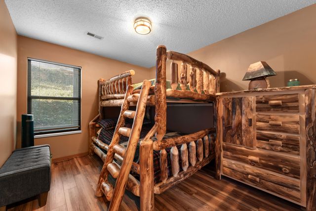 1 Treehouse Lane 4, Branson, MO 65616