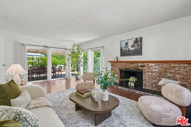 7554 Devista Drive, Los Angeles, CA 90046