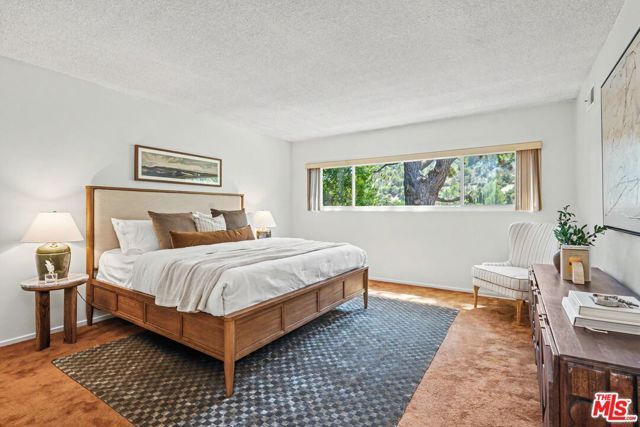 7554 Devista Drive, Los Angeles, CA 90046