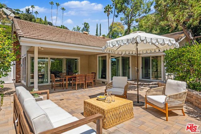 7554 Devista Drive, Los Angeles, CA 90046
