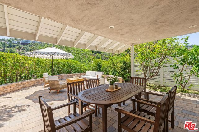 7554 Devista Drive, Los Angeles, CA 90046