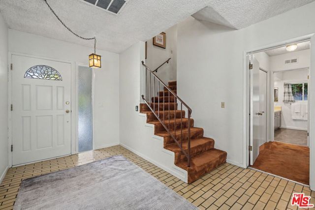 7554 Devista Drive, Los Angeles, CA 90046