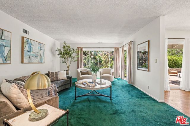 7554 Devista Drive, Los Angeles, CA 90046
