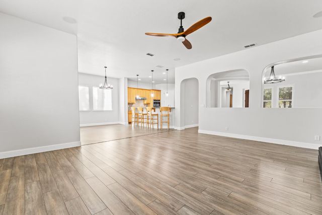 9290 Eagle Springs Pl, Roseville, CA 95747