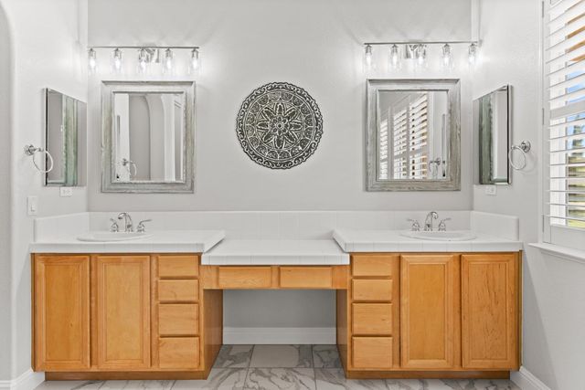 9290 Eagle Springs Pl, Roseville, CA 95747