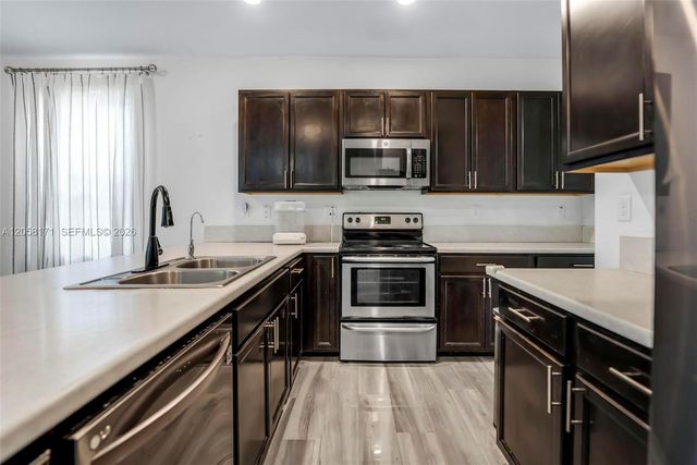 3506 W 106th Ter, Hialeah, FL 33018