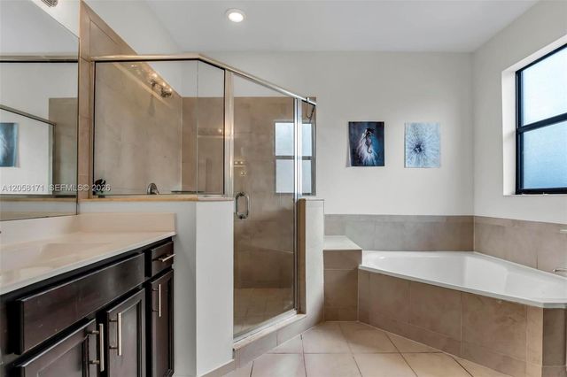 3506 W 106th Ter, Hialeah, FL 33018
