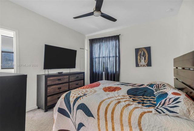 3506 W 106th Ter, Hialeah, FL 33018