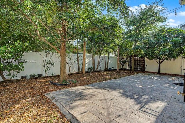 3506 W 106th Ter, Hialeah, FL 33018