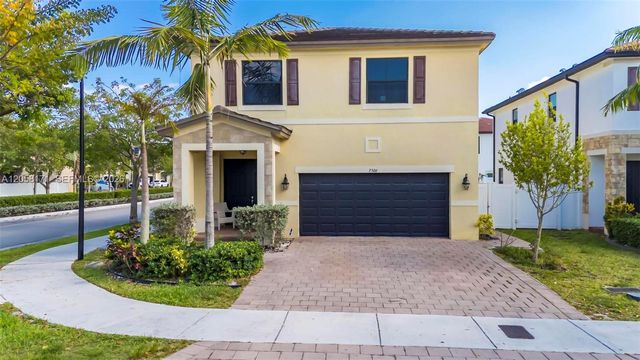 3506 W 106th Ter, Hialeah, FL 33018