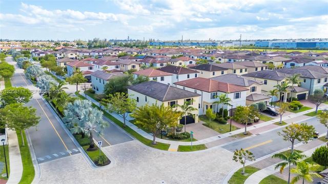 3506 W 106th Ter, Hialeah, FL 33018