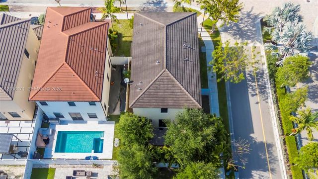 3506 W 106th Ter, Hialeah, FL 33018