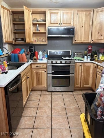 4488 Park View Drive, Las Vegas, NV 89104