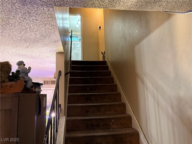 4488 Park View Drive, Las Vegas, NV 89104