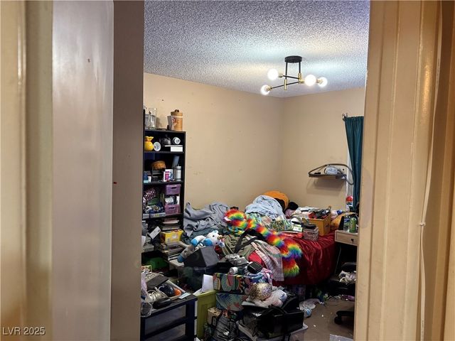 4488 Park View Drive, Las Vegas, NV 89104