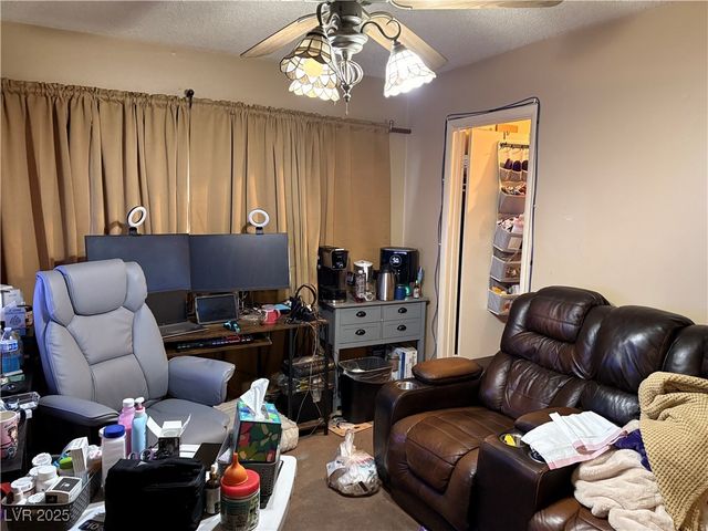 4488 Park View Drive, Las Vegas, NV 89104