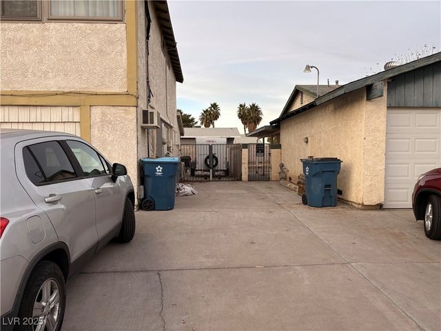 4488 Park View Drive, Las Vegas, NV 89104