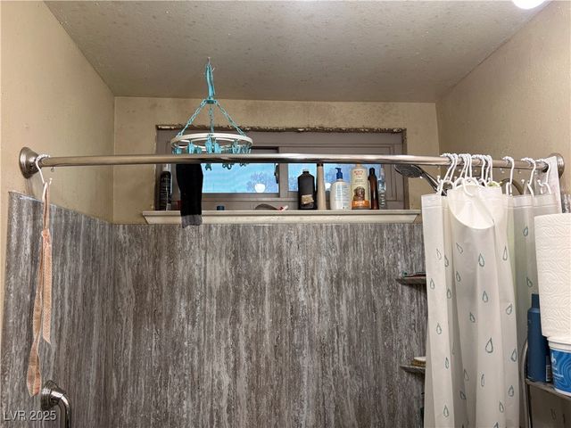 4488 Park View Drive, Las Vegas, NV 89104