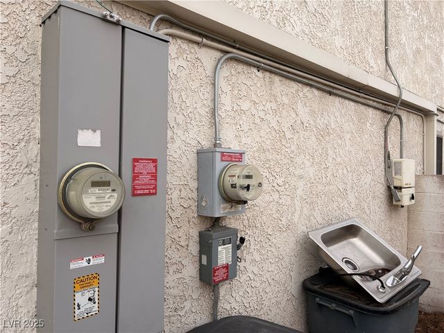 4488 Park View Drive, Las Vegas, NV 89104