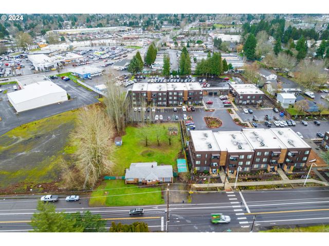 450 Se HOGAN Rd, Gresham, OR 97080