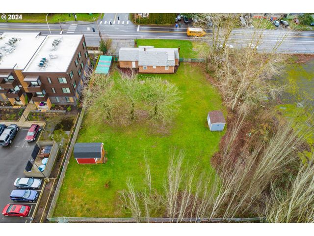 450 Se HOGAN Rd, Gresham, OR 97080