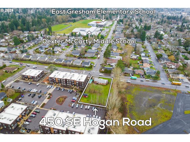 450 Se HOGAN Rd, Gresham, OR 97080