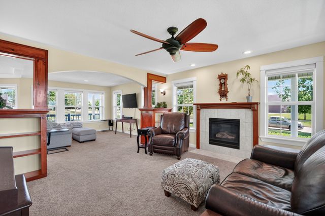 10277 NW 38th Street, Polk City, IA 50226