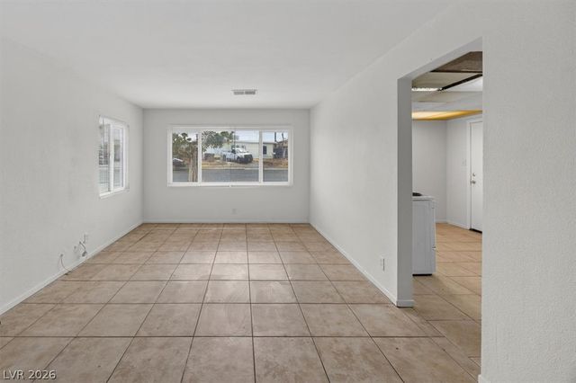 120 West Victory Road, Henderson, NV 89015